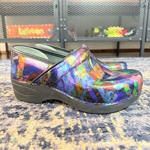 Dansko XP 2.0 Color Wash Clogs Size 38 / Women’s 8
